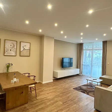 Modern And Well-kept In A Good Location Lejlighed *